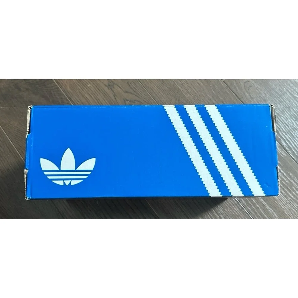 Adidas empty shoe box‎